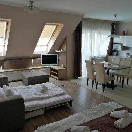 Zafirgyoengy Apartmanok Sárvár 外观 照片